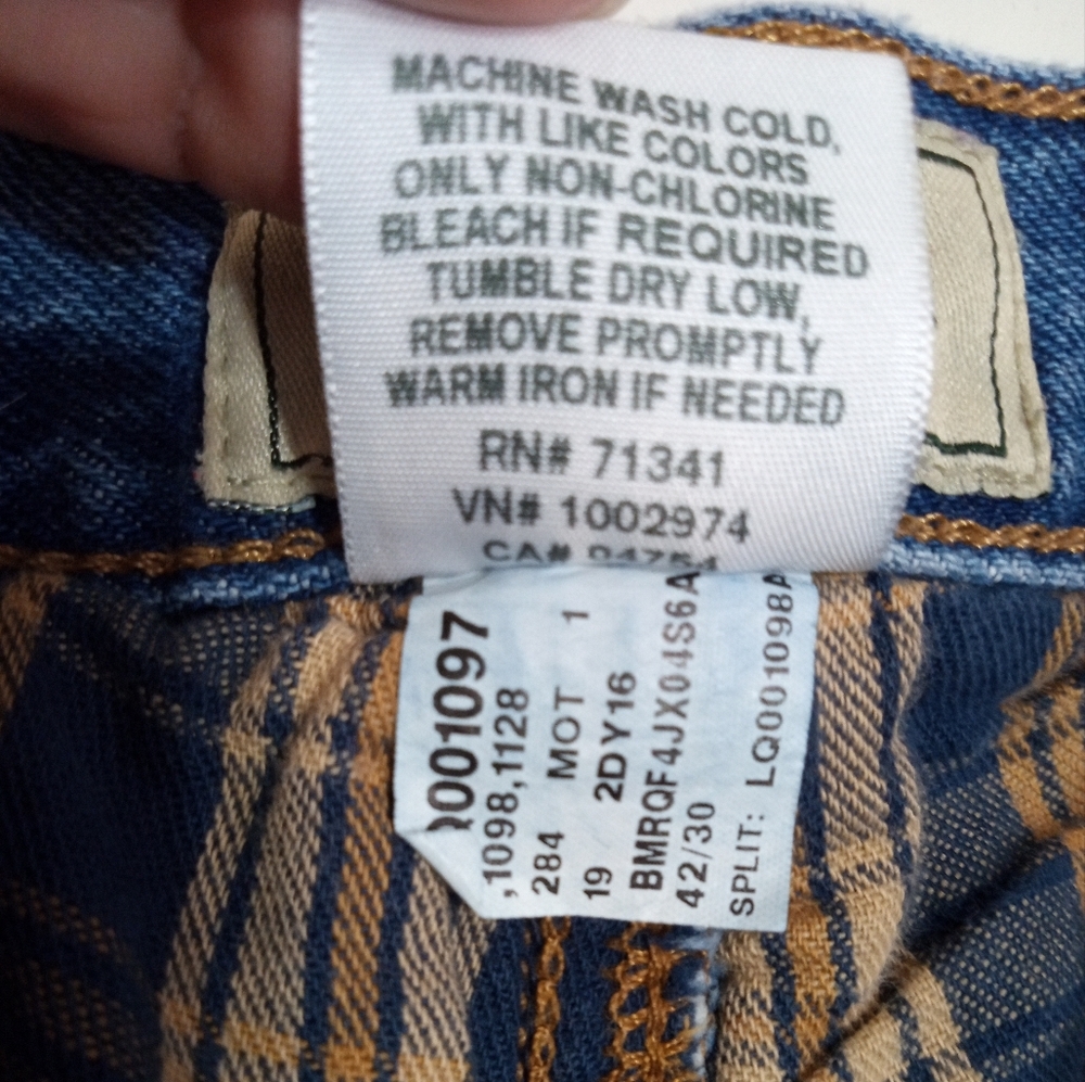 L.L. Bean Men's Flannel Lined Jeans - Picture 7 of 10